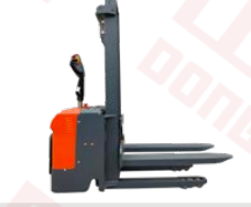 FORWARD MOVING STACKER TRUCK  CQD-2045